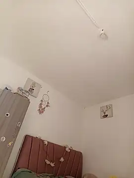 Liahdiaz  online show from January 6, 1:26 pm