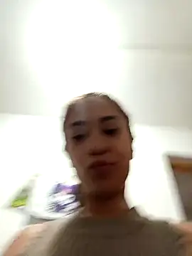 Liahdiaz  online show from November 11, 1:17 pm