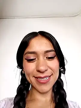 Liahdiaz  online show from September 29, 3:06 pm