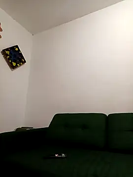 Liahdiaz  online show from November 20, 12:50 pm