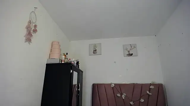 Snapshot of Liahdiaz_ chatting on July 10, 1:33 pm Liahdiaz online show from July 10, 1:33 pm