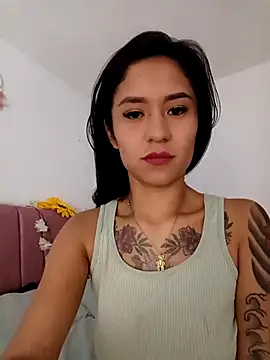 Liahdiaz  online show from September 25, 2:01 pm