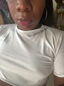 LicyEvans1 online show from February 12, 9:14 pm