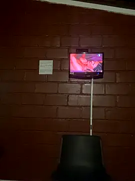 miawhithee online show from November 12, 4:49 am