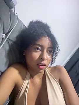 Alison-Jackson online show from December 19, 11:40 pm