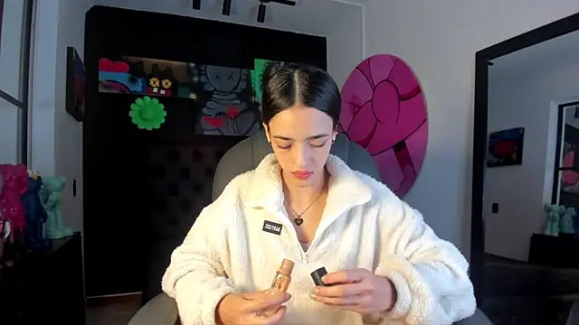 miIa bratz online show from April 17, 8:22 pm