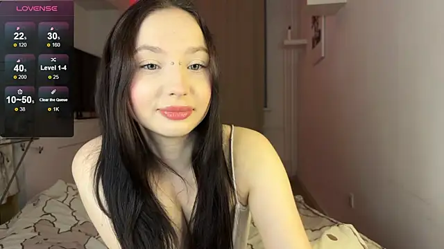 june mooon online show from January 8, 9:21 pm