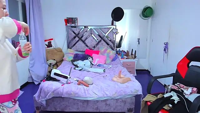 Luna Analya online show from March 28, 4:13 am