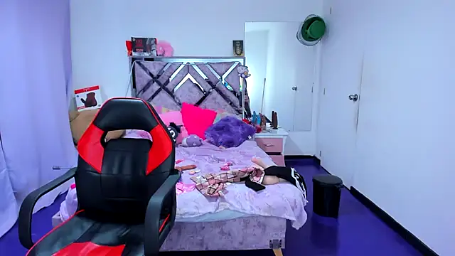 Luna Analya online show from April 1, 4:58 am