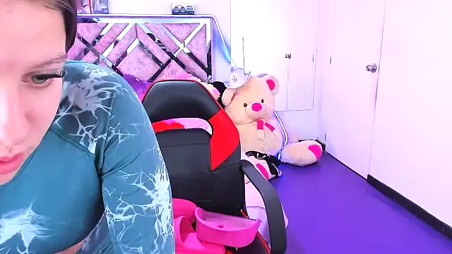 Snapshot of Luna_Analya chatting on February 25, 2:28 pm Luna Analya online show from February 25, 2:28 pm