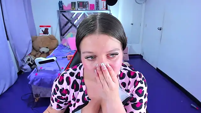 Luna Analya online show from March 6, 1:44 am