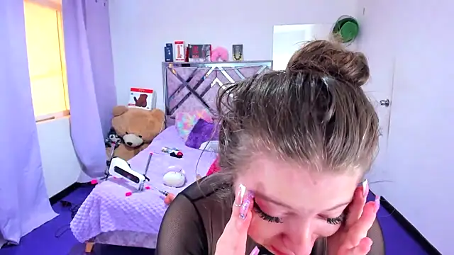 Luna Analya online show from April 13, 3:16 pm