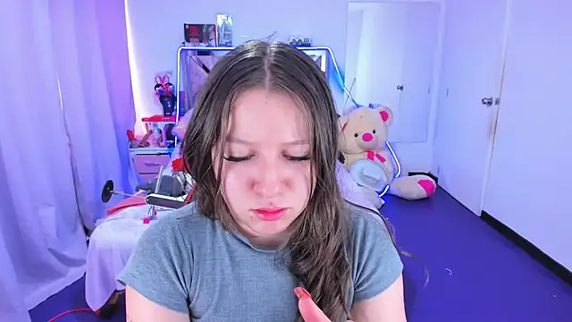 Snapshot of Luna_Analya chatting on February 21, 3:14 pm Luna Analya online show from February 21, 3:14 pm