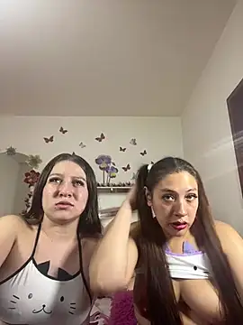 Snapshot of Luna_Analya chatting on February 21, 2:35 am Luna Analya online show from February 21, 2:35 am