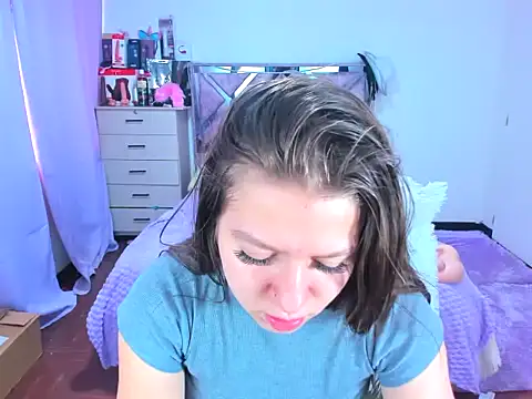 Snapshot of Luna_Analya chatting on October 18, 2:52 pm Luna Analya online show from October 18, 2:52 pm