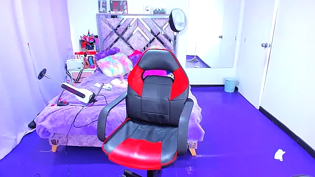 Snapshot of Luna_Analya chatting on February 3, 12:43 pm Luna Analya online show from February 3, 12:43 pm