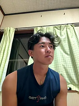 Snapshot of shoma2003 chatting on September 19, 1:37 pm shoma2003 online show from September 19, 1:37 pm