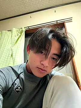 Snapshot of shoma2003 chatting on November 17, 11:25 am shoma2003 online show from November 17, 11:25 am