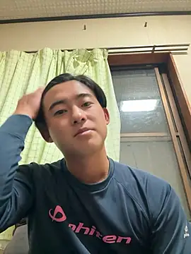 Snapshot of shoma2003 chatting on October 31, 2:02 pm shoma2003 online show from October 31, 2:02 pm