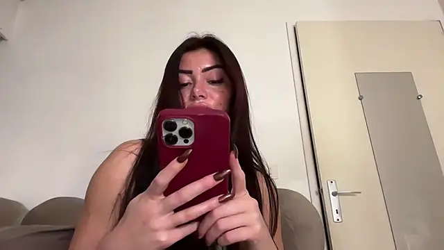 niiikita3 online show from November 26, 10:43 pm