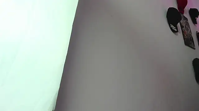 Rihanna hotx online show from March 2, 3:51 am