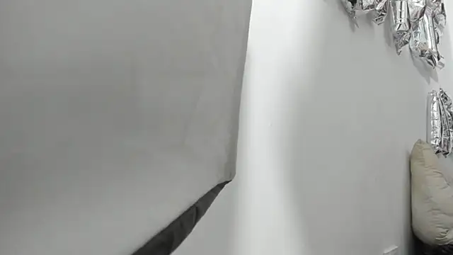 Rihanna hotx online show from March 9, 2:59 am