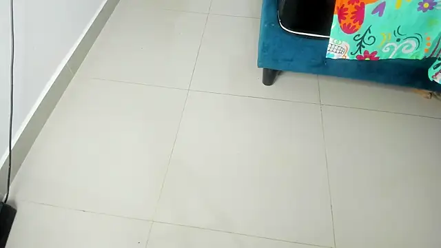 Rihanna hotx online show from December 18, 3:11 am