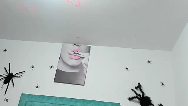 Snapshot of Rihanna_hotx chatting on October 20, 3:30 am Rihanna hotx online show from October 20, 3:30 am