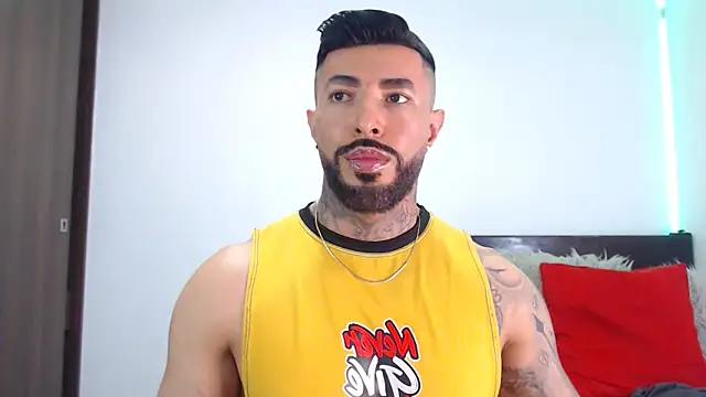 andrea de lucaa online show from February 5, 8:26 pm