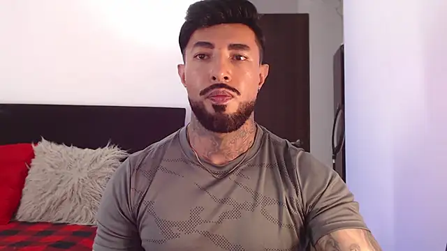 Snapshot of andrea_de_lucaa chatting on June 22, 2:39 am andrea de lucaa online show from June 22, 2:39 am