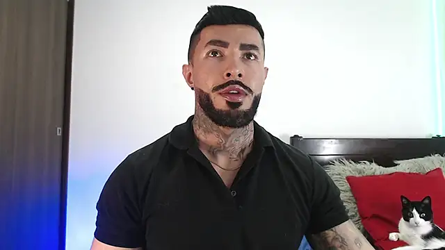 andrea de lucaa online show from April 10, 3:57 am