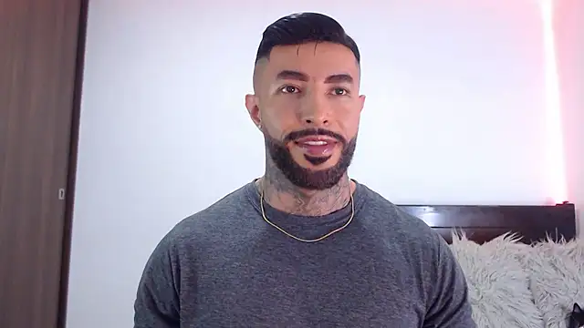 andrea de lucaa online show from January 14, 3:54 am