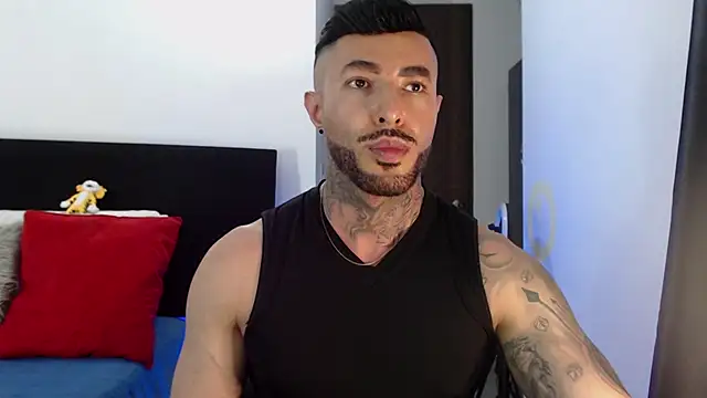 andrea de lucaa online show from May 9, 4:27 am