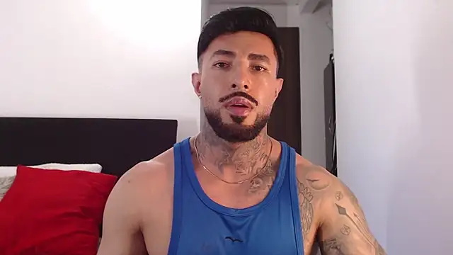 Snapshot of andrea_de_lucaa chatting on June 12, 3:48 am andrea de lucaa online show from June 12, 3:48 am