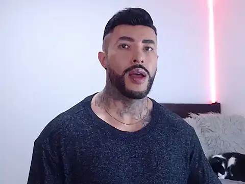 Snapshot of andrea_de_lucaa chatting on November 6, 2:48 am andrea de lucaa online show from November 6, 2:48 am