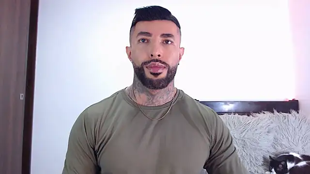 andrea de lucaa online show from January 9, 4:08 am