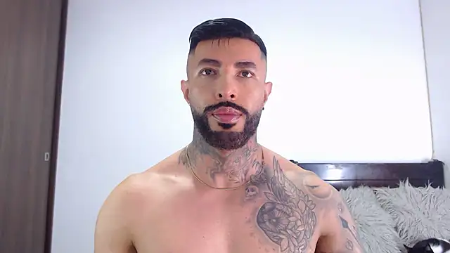 andrea de lucaa online show from January 13, 4:49 am