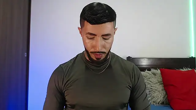 andrea de lucaa online show from April 14, 4:39 am