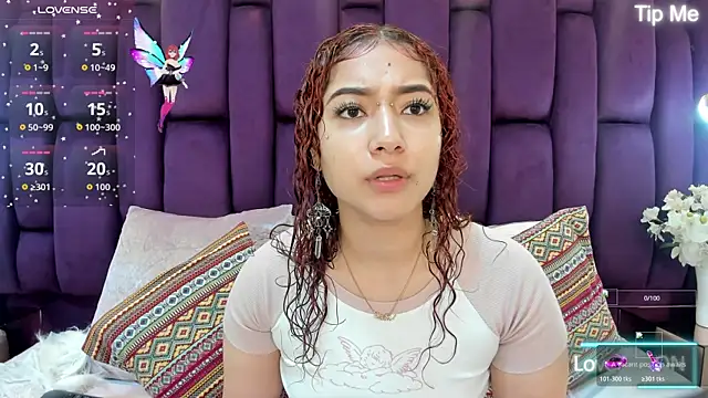 megannherrera online show from October 31, 11:40 am