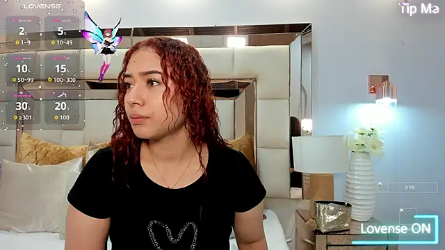 megannherrera online show from December 3, 11:53 am