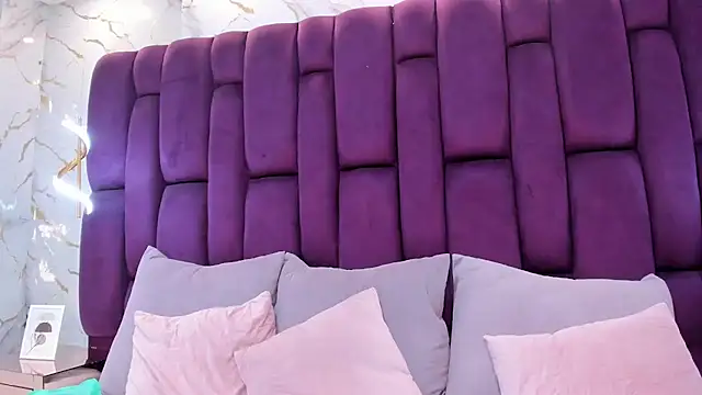 megannherrera online show from May 15, 7:56 pm