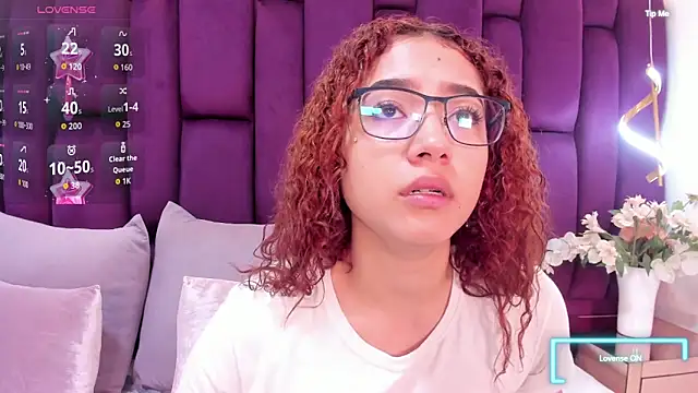 megannherrera online show from February 25, 12:27 pm