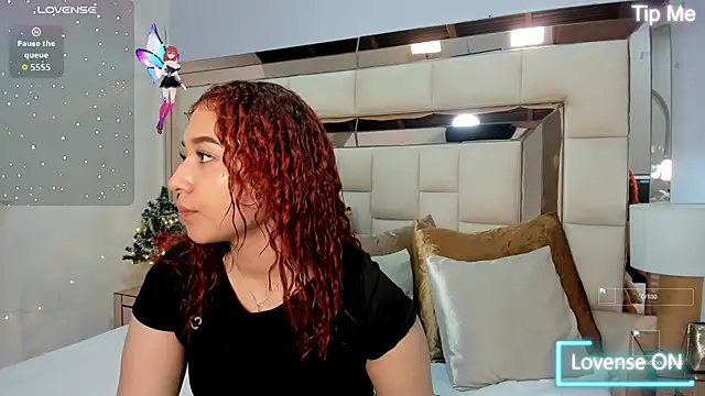 megannherrera online show from December 4, 11:53 am