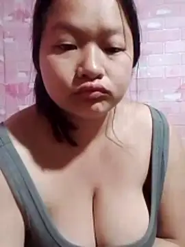 girl-babi online show from May 2, 1:38 pm