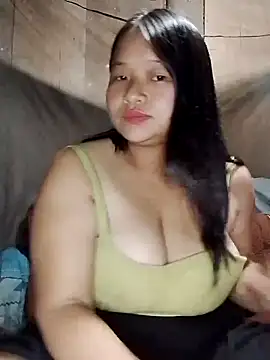 Snapshot of girl-babi chatting on October 5, 8:38 am girl-babi online show from October 5, 8:38 am