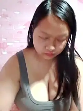 girl-babi online show from May 2, 1:33 am