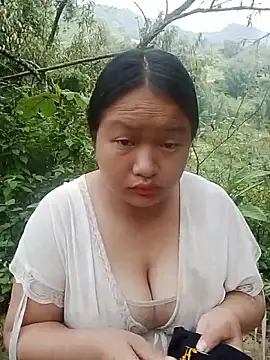 Snapshot of girl-babi chatting on September 15, 1:17 am girl-babi online show from September 15, 1:17 am