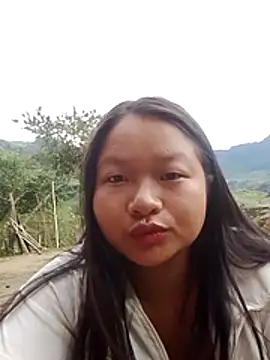 Snapshot of girl-babi chatting on July 4, 1:23 am girl-babi online show from July 4, 1:23 am