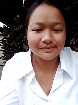 Snapshot of girl-babi chatting on July 17, 10:23 am girl-babi online show from July 17, 10:23 am