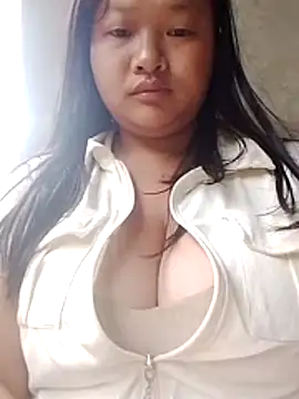 Snapshot of girl-babi chatting on July 5, 11:33 pm girl-babi online show from July 5, 11:33 pm